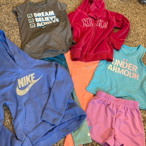 Girls Size 5 Nike Under Armour Lot - Picture 1 of 11